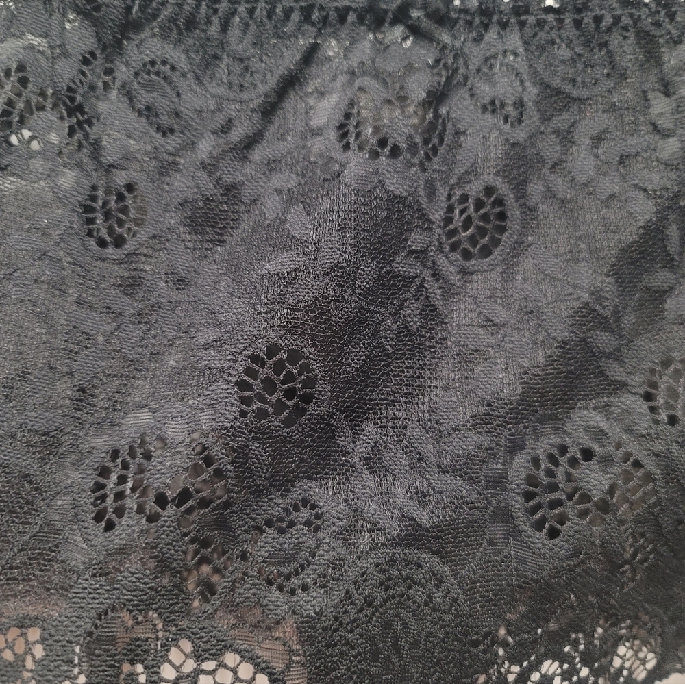 Victoria's Secret Dream Angel Black Lace Garter Skirt w/ Thong Panty (M/L) - Picture 6 of 7